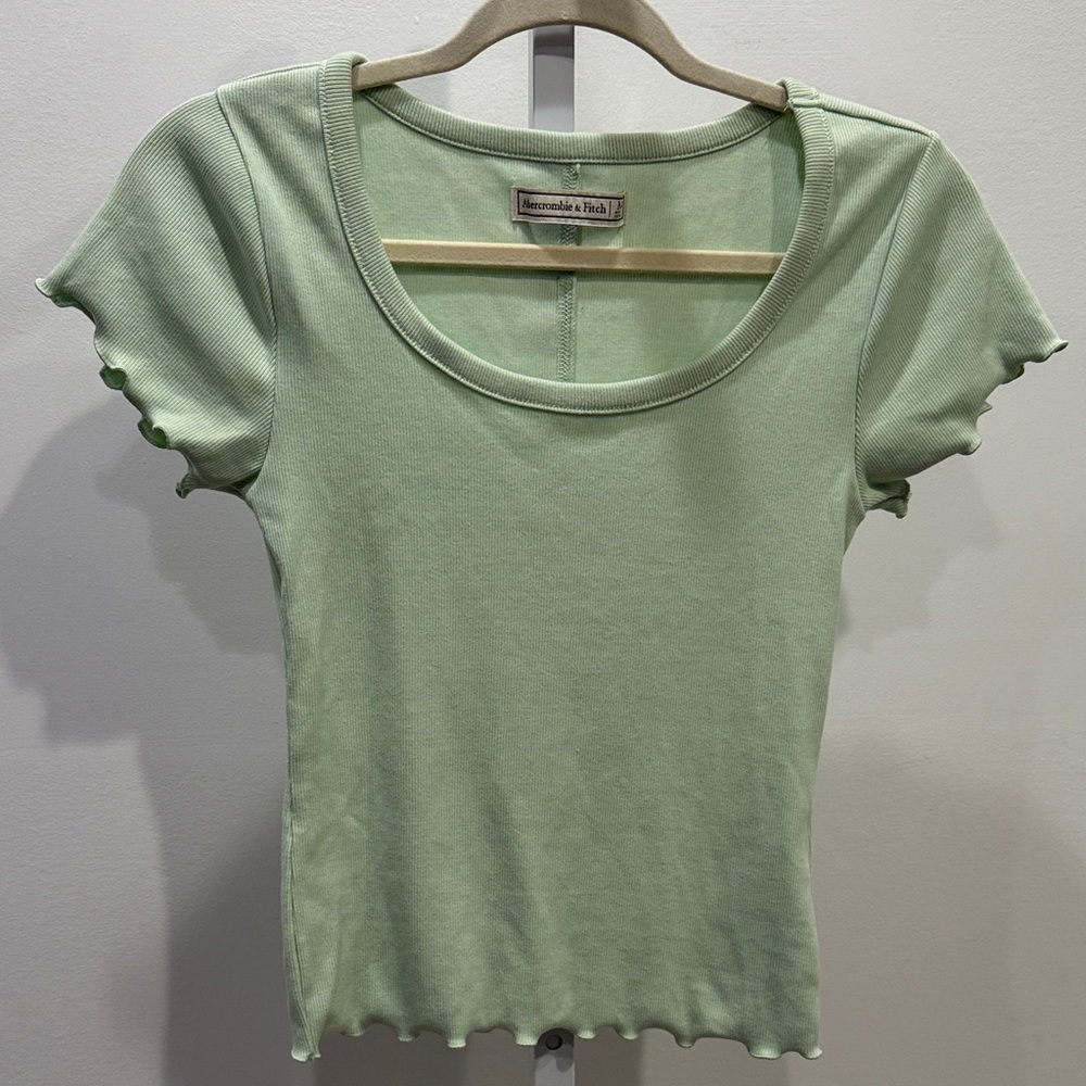 Abercrombie & Fitch Mint Green Ruffle Sleeve Tee Women Size M Y2K Short Sleeve